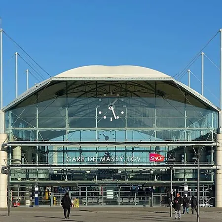 Studio confort tout équipé, Wifi, proche ORLY MASSY PARIS
