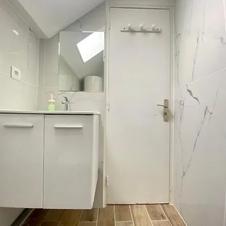Studio confort tout équipé, Wifi, proche ORLY MASSY PARIS Appartamento *